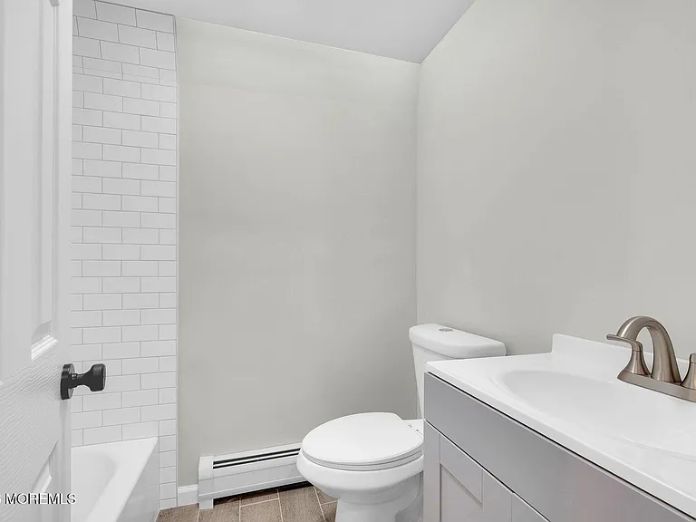 3 Monmouth Ave — Photo 23