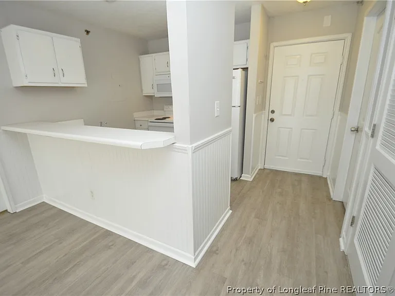 1500 Graduate Ln #304 — Photo 7