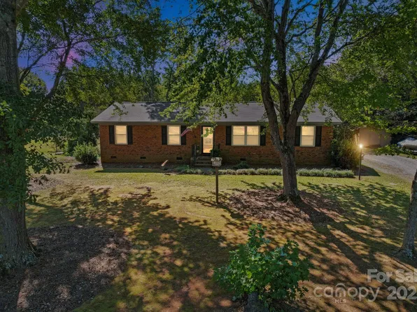 2312 Honeycutt Simpson Rd, Monroe, NC 28110