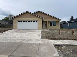 2473 Brady Way, Medford, OR