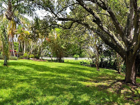 5th image of 6200 SW 183rd Way