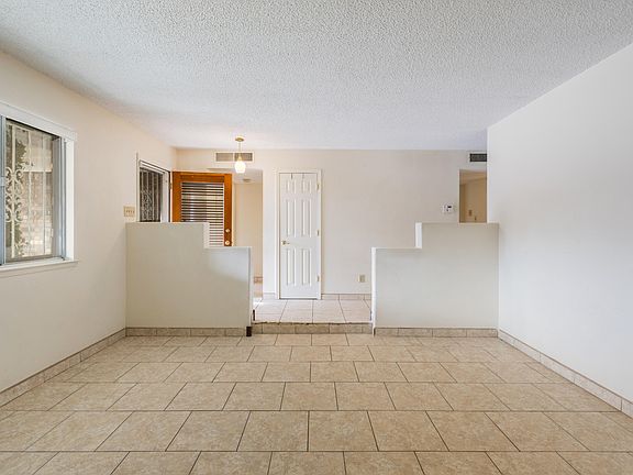 5th image of 10021 Natalie Ct NE