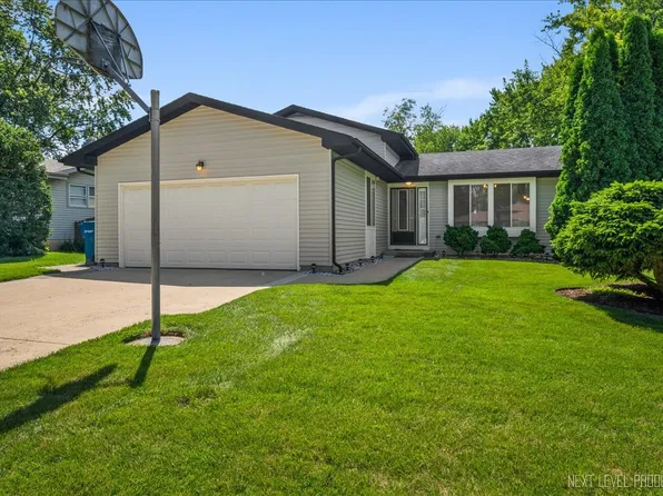 35W837 Crispin Dr, Elgin, IL 60123