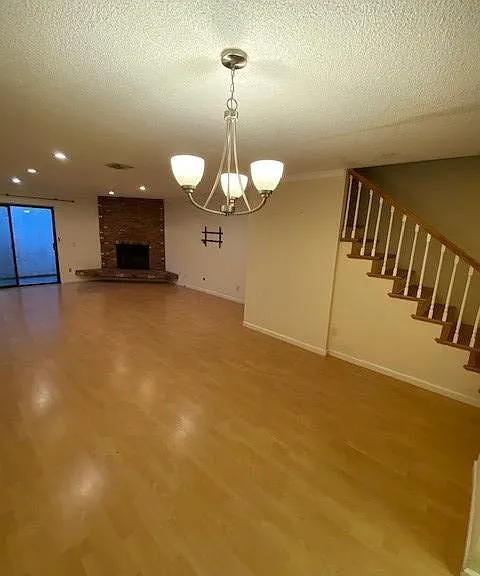 557 E Tujunga Ave #H — Photo 1