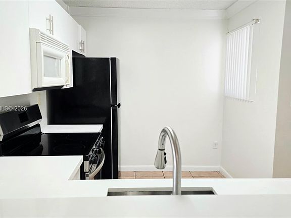 4th image of 15771 SW 137th Ave APT 203