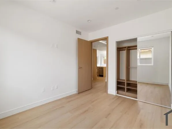 15207 1/2 Morrison St, Sherman Oaks, CA 91403