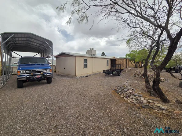 306 Trinity Ave, Elephant Butte, NM 87935
