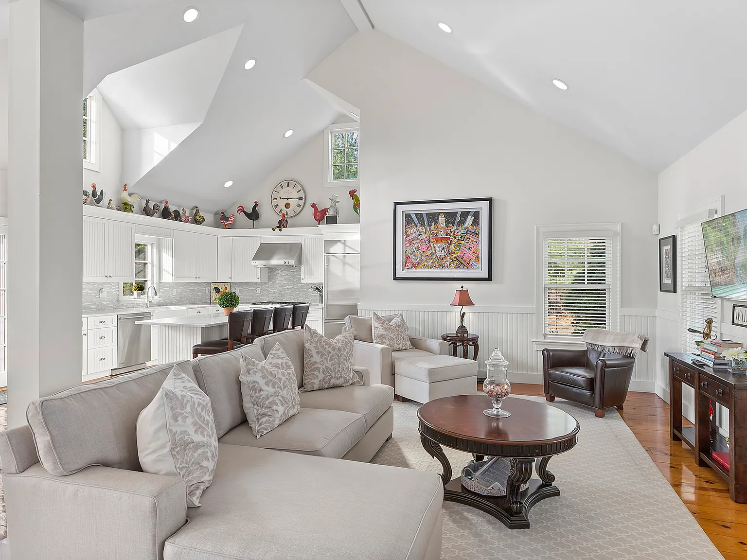 Wainscott- Pool -tennis- 5 Beds 4 Baths + Putting Green! Relaxing — Photo 3