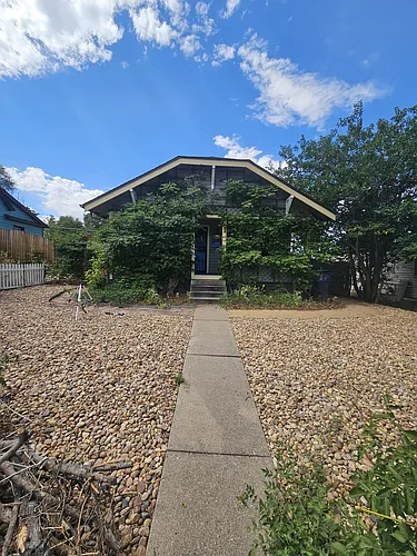 61 Newton St Photo 1