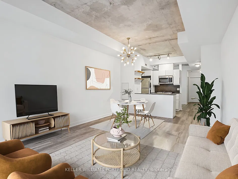 127 Queen St E #507