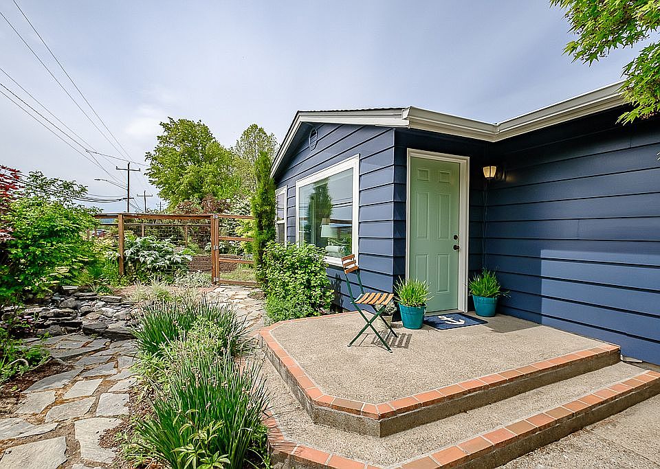 sunny front entry