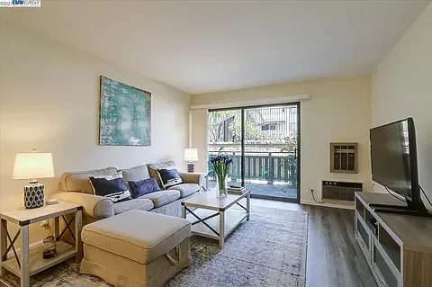 1455 Marchbanks Dr #2 — Photo 3