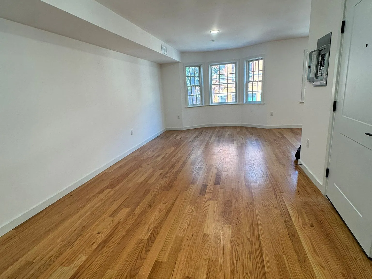 52 James Street - 2 — Photo 3