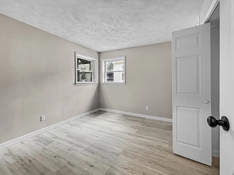 2100 Dawson Ave NE — Photo 13