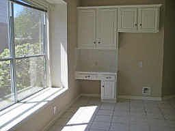 3rd image of 4324 Grove Park Dr