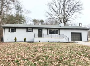 308 S Carter School Rd, Strawberry Plains, TN 37871