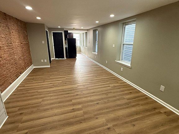 3rd image of 1714 W Girard Ave APT 3