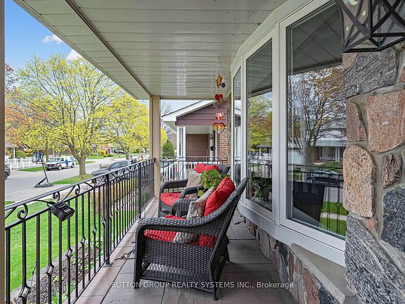 3rd image of 228 Chantenay Dr