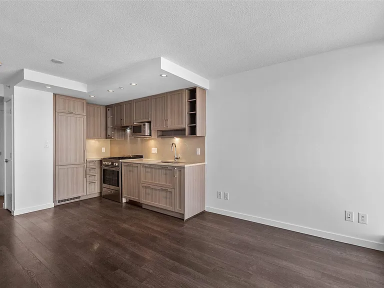 5665 Boundary Rd #2206 — Photo 10