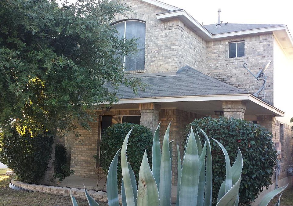 1st image of 1101 Miss Kimberlys Ln