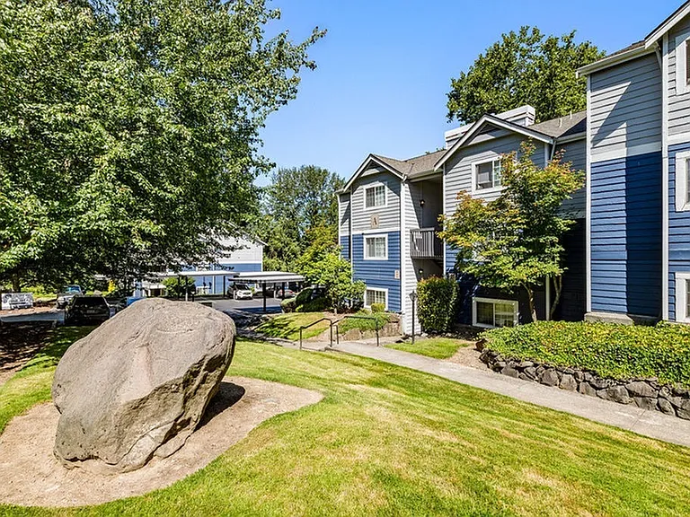 Avana Chestnut Hills — Photo 43