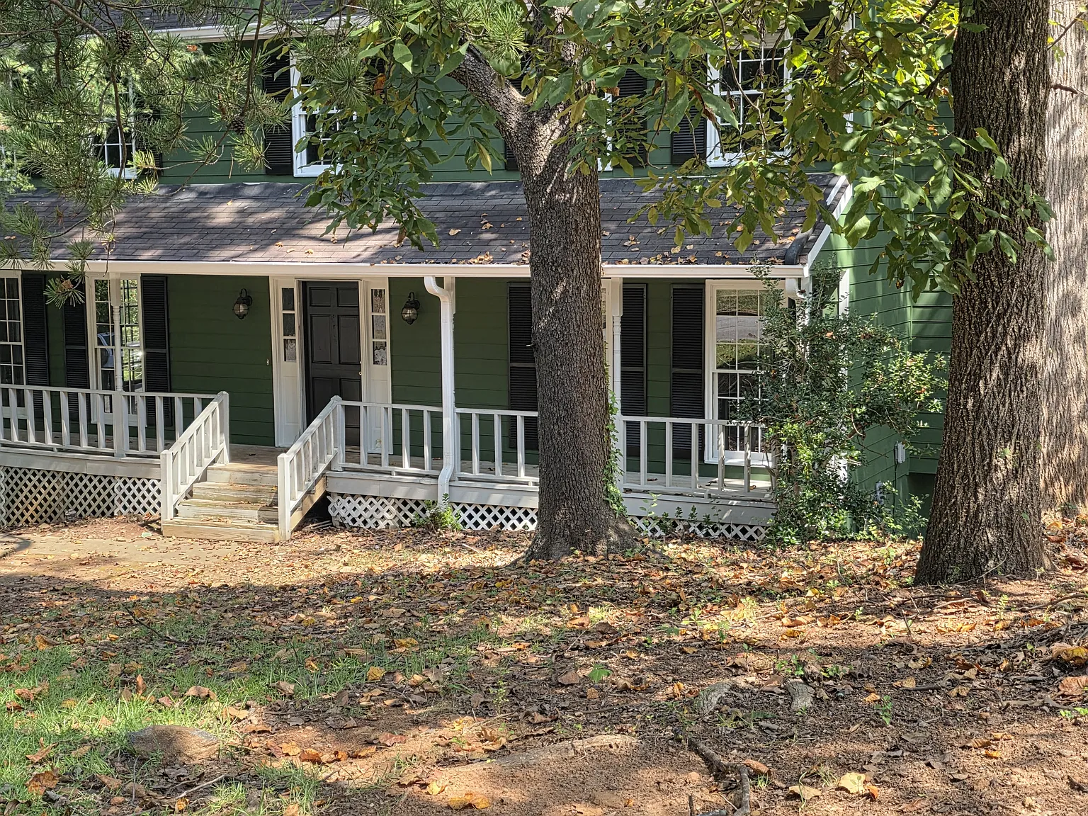 5 bed, 2.5 bath, 2584 sqft, $2,800 — Photo 3
