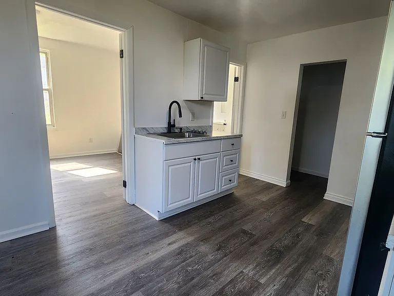 204 Townsend St #2 — Photo 9