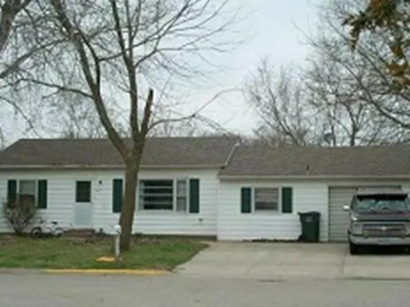 321 Teagarden Dr, Ames, IA 50010