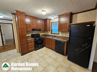 10 Daisy Ln, Weedsport, NY 13166