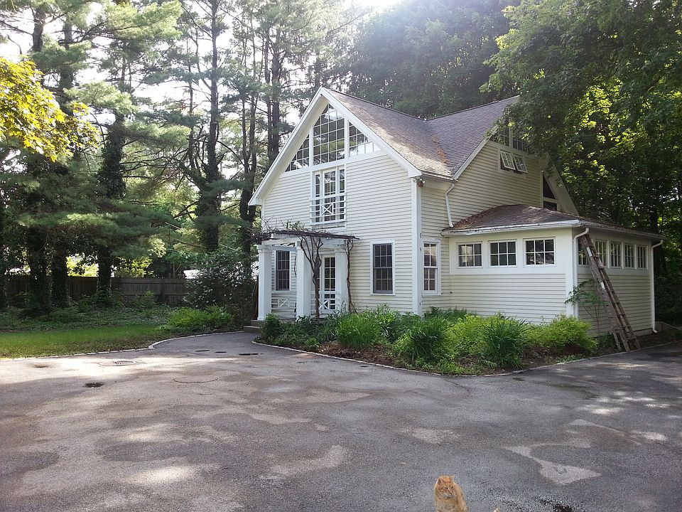 1st image of 200 Asbury St
