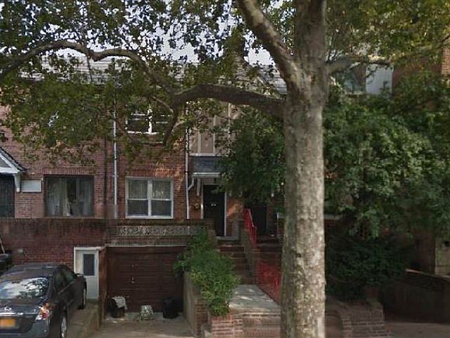 1st image of 3153 30th St
