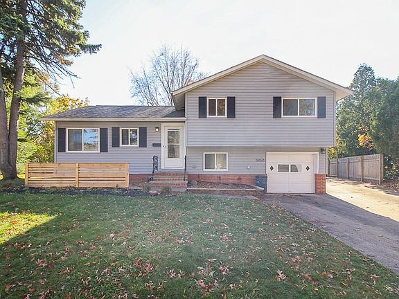 3rd image of 5950 Calamie Dr