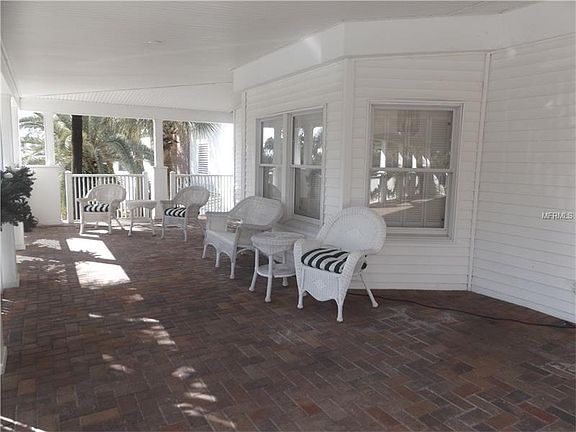 5th image of 1582 Gulf Blvd APT 1103