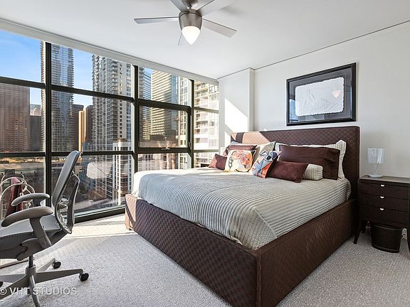 3rd image of 201 N Westshore Dr APT 1403