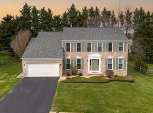 33 Hummingbird Ln, Newark, DE 19711