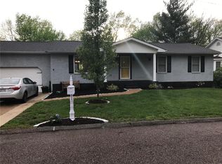 13 Karen Ann Cir, Sullivan, MO 63080