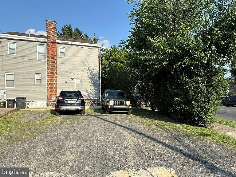 6400 Oxford Ave — Photo 24