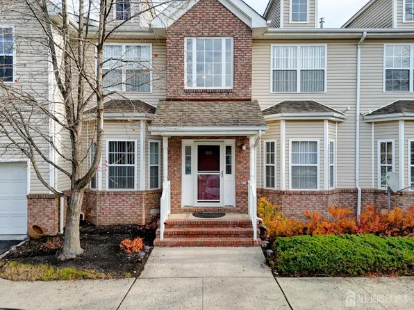 100 Forest Dr, Piscataway, NJ 08854