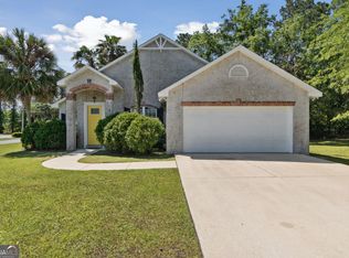 100 Oak Grove Cir, Kingsland, GA 31548