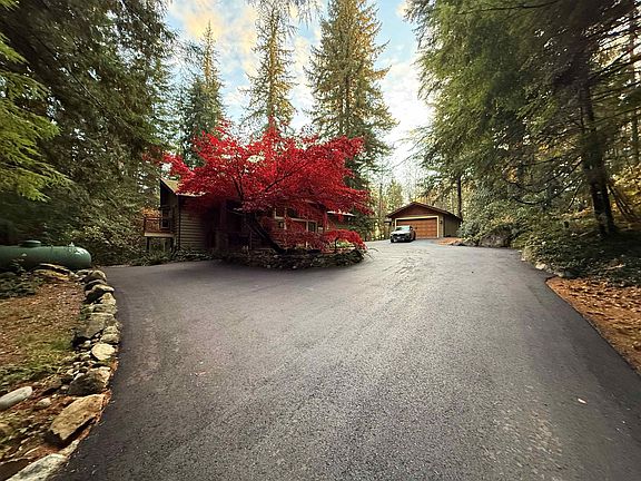 5th image of 12595 Blue Mountain Cres