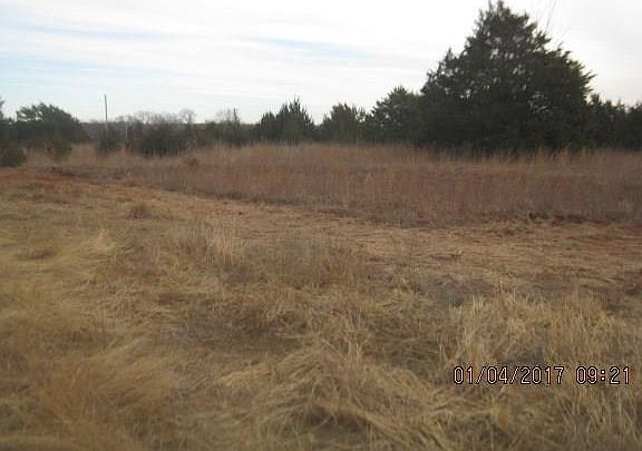3rd image of 10150 Gloria Ln