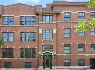 1018 Main St APT 2, Evanston, IL 60202