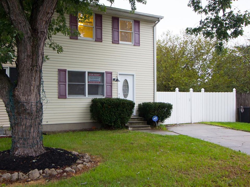 1st image of 643 Westphalia Ct #Duplex