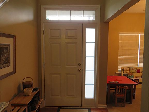 3rd image of 205 N Orchard Farms Ave