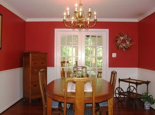 4610 Holborn Ave, Annandale, VA 22003