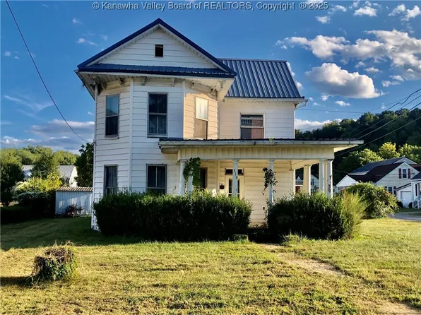 310 Bridge St, Ripley, WV 25271