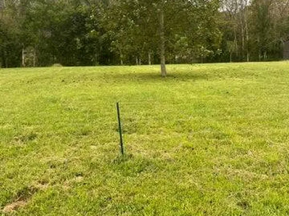 22 Monkey Bluff Rd, Burkesville, KY 42717