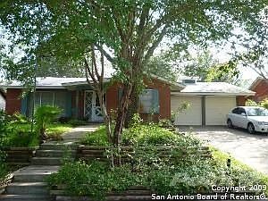 1st image of 3810 Crossette Dr