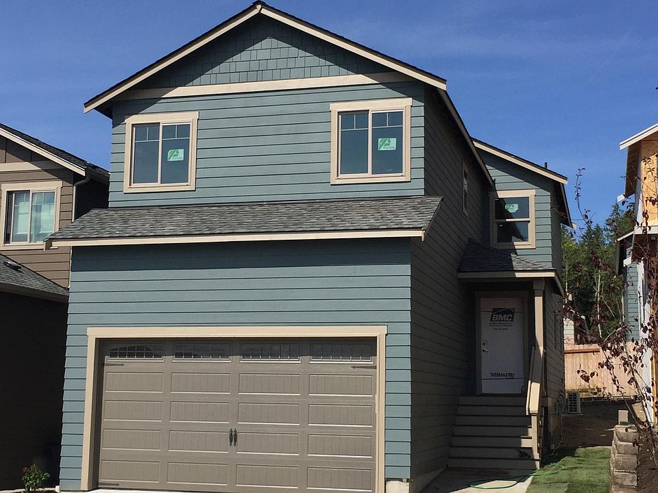 1st image of 387 NE Ohenry Ct