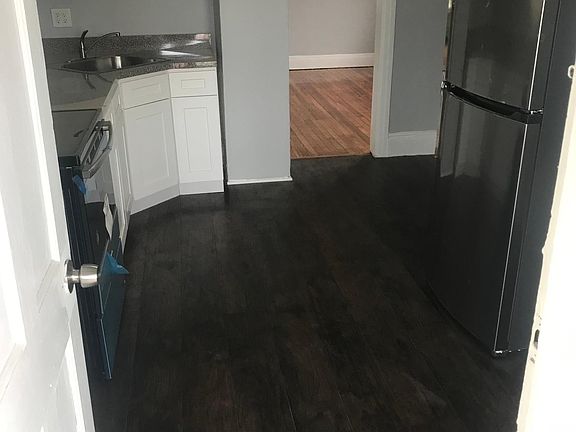 5th image of 437 S 7th Ave #3
